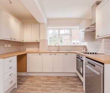 Rectory Cottage, Adwell - Photo 4