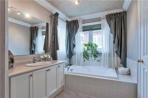 For Lease - 30 White Beach Crescent, Vaughan, Ontario - Photo 1