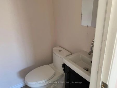 35 Edenridge Drive #(Upper) - Photo 5