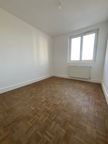 A LOUER - T3 de 64.82m² avec balcon, cave, grenier et parking résident. - Photo 5