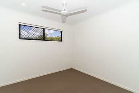 4 Bedroom Family Home located in Springfield Rise - Available January 2026! - Photo 4