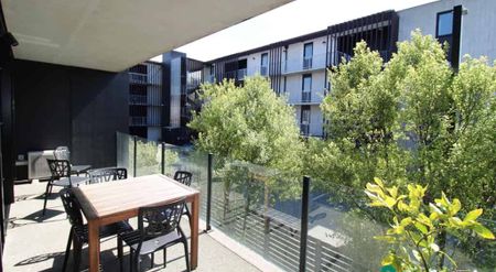 Contemporary City Living - Photo 3