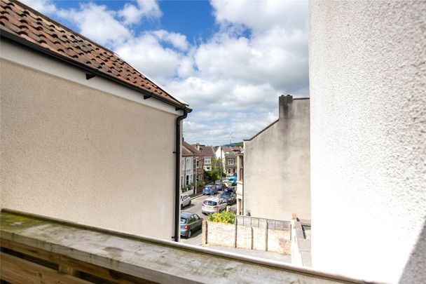Camden Road, - Photo 1