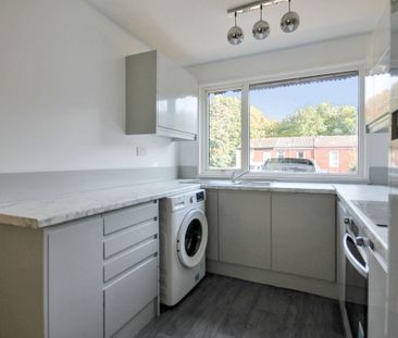 Mooring Close, Murdishaw, Runcorn, WA7 6DA - Photo 4