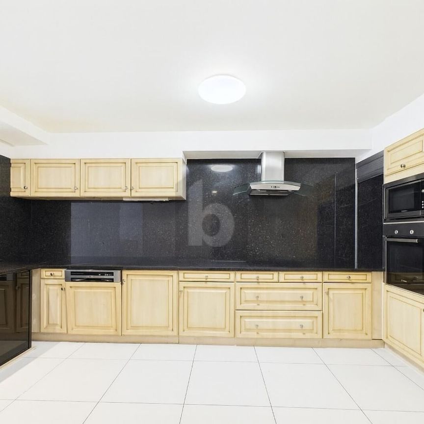 AU COEUR DE MONTREUX, MEUBLÉ AVEC VUE LAC - Photo 1