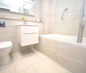 Elmodesham House, Amersham, HP7 - Photo 1