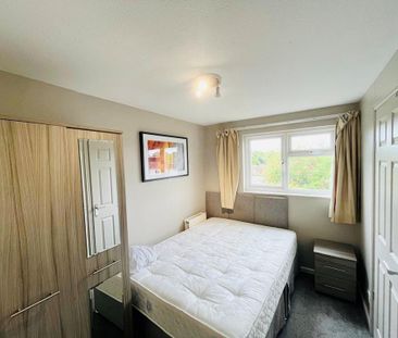 House share to rent - Photo 4