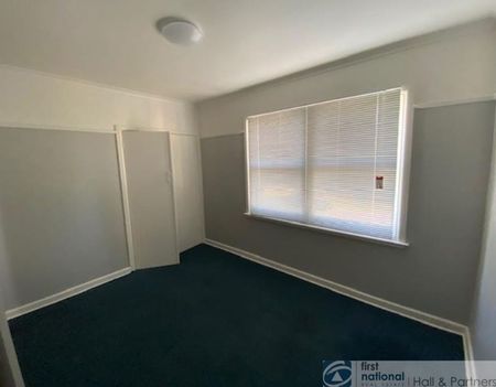 1 / 6 Aratula Street, Dandenong - Photo 3