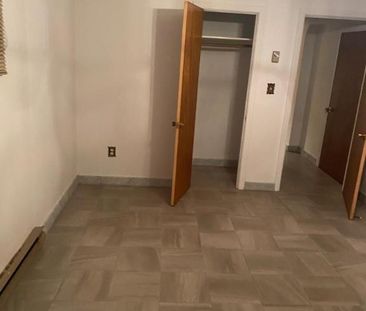 Grand 2 1/2 propre à louer dans Saint-Léonard - Photo 2