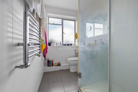 3 bedroom Flat To Let Total Size: 404 SQ FT - Photo 4