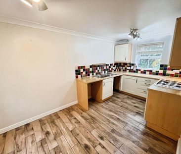 Drovers Close, Uttoxeter - Photo 1