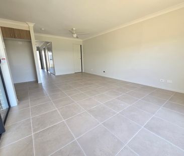 Brand New 3 bedrooms house for rent in Farley - Photo 1