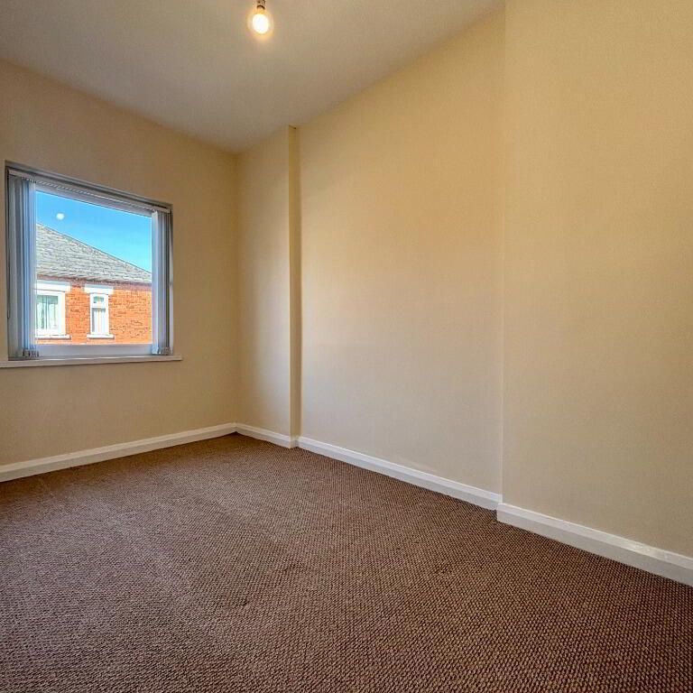 27 Dhu Varren Park, Belfast, BT13 3FH - Photo 1