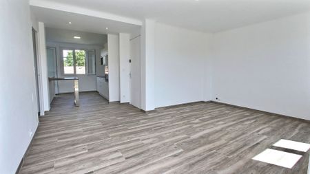Apartment - Photo 2