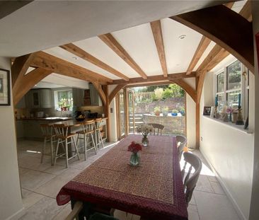 4 bedroom detached house to rent - Photo 2
