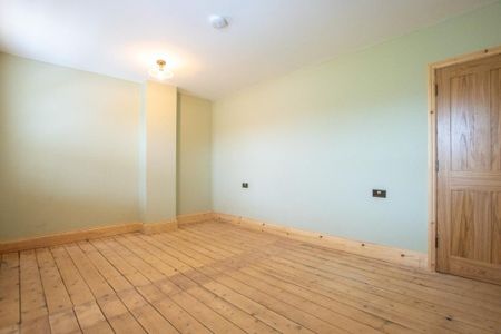 2 bedroom semi-detached house to rent - Photo 4