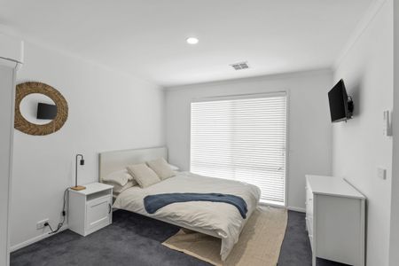 Wyndham Vale - Photo 2