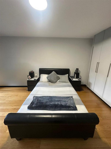 3 bedroom private hall to rent - Photo 3