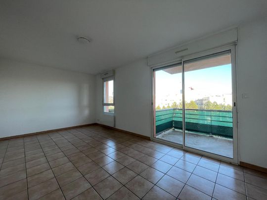 Location Appartement 1 pièce 31m² AUBENAS 07200 - Photo 1