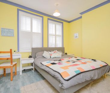 2 bedroom semi-detached house to rent - Photo 3