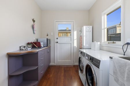 Executive Central Avenues Character - Avenues - Photo 5