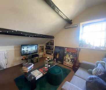 2 bedroom private hall to rent - Photo 1