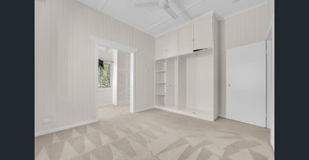 Charming Family Home in Popular School Catchment Location - Lawns & Gardens Included! - Photo 4