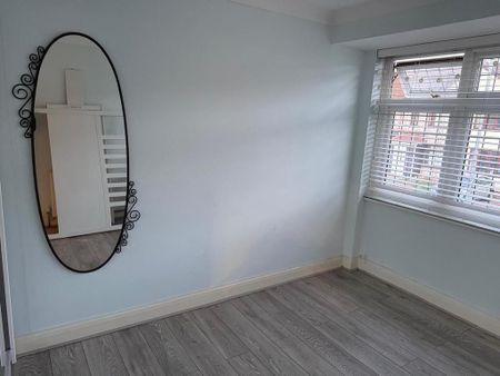 3 bedroom detached house to rent - Photo 4