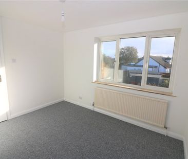 Snakes Lane, Southend-on-Sea, Essex, SS2 6UA - Photo 3