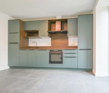 Volledig gerenoveerde alleenstaande woning met tuin, terras en gara... - Photo 5