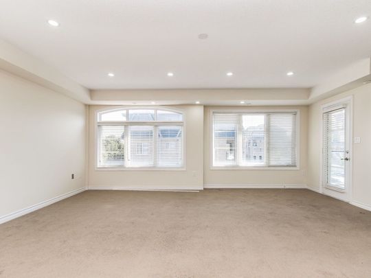 For Lease - 200 Veterans Drive Unit# 09, Brampton, Ontario - Photo 1