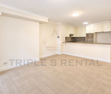 Spacious 2-Bedroom Apartment with 2 Bathrooms & Secure Parking in t... - Photo 2