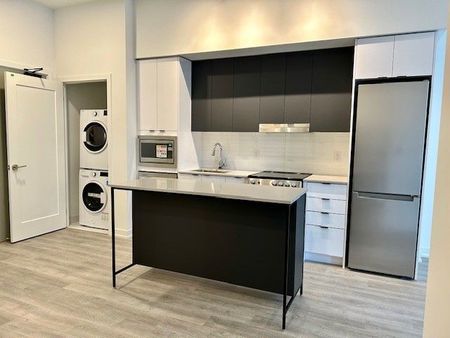 For Lease - 5081 Hurontario Street Unit# 208, Mississauga, Ontario - Photo 4