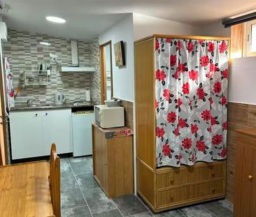 Travessera de Collblanc, L'Hospitalet de Llobregat, Catalonia 08904 - Photo 5