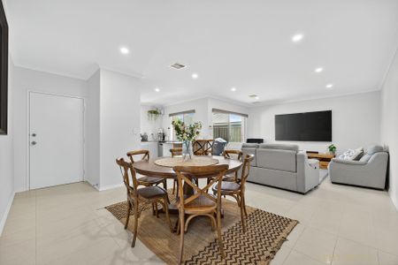 Great Home, Great Location! - Photo 3