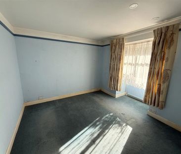 4 bedroom bungalow to rent - Photo 3