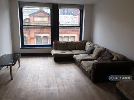 3 bedroom flat to rent - Photo 2