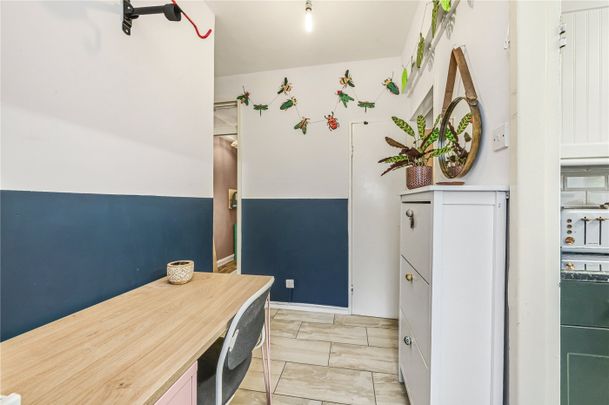 Redlands Way, London, SW2 - Photo 1