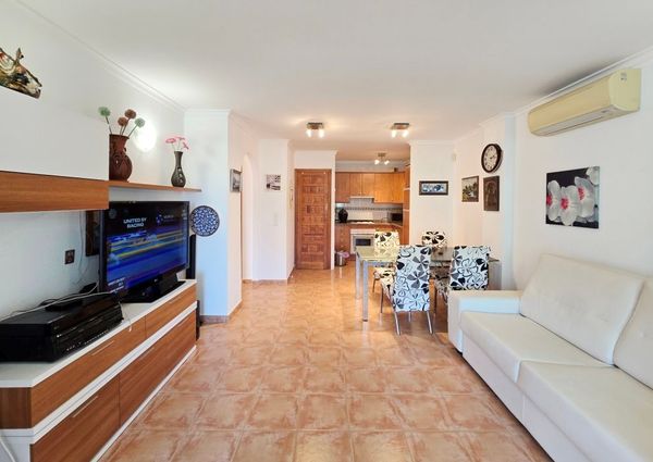 Apartment with 2 bedrooms with swimming pool LONG TERM