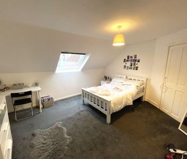 3 bedroom maisonette to rent - Photo 3