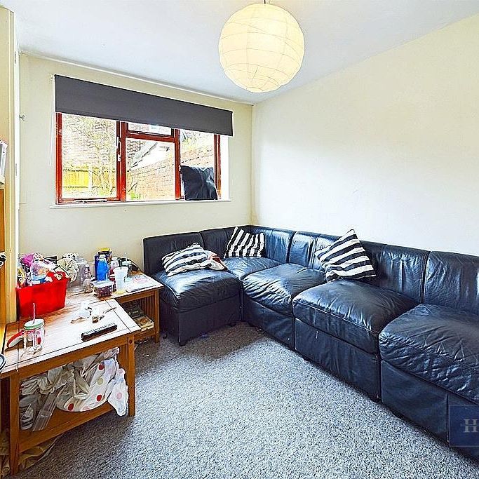 5 bedroom terraced house to rent - Photo 1