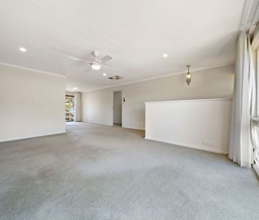 Peaceful Family Living in a Quiet Hawker Cul-de-Sac - Photo 1