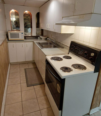 For Lease - 206 York Hill Boulevard Unit# Basement, Vaughan, Ontario - Photo 2