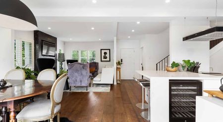 A Must View - Premium Position + Turn Key - Photo 5