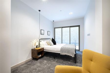 2 Bed Flat, Balham High Road, SW12 - Photo 4