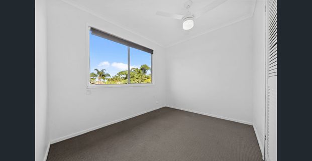 3 Bedroom Home with an Additional 4 Versatile Downstairs areas - Photo 1