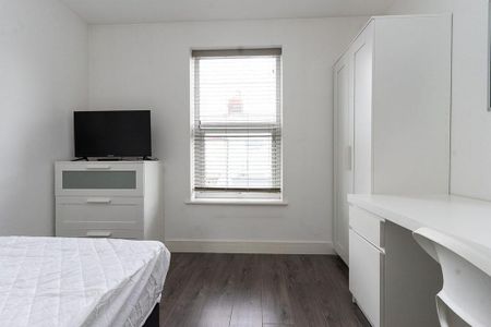 5 bedroom terraced house to rent - Photo 2