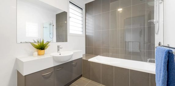 Quality Three-Bedroom Home Offering Space and Comfort - Photo 2