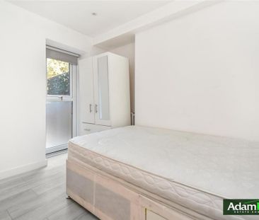 4 bedroom apartment to rent - Photo 2