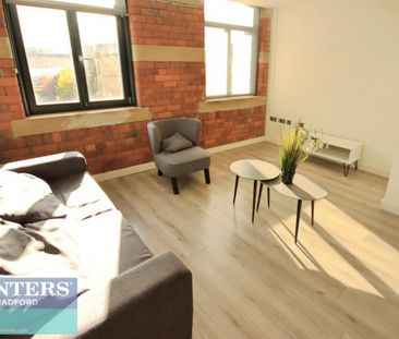 2 bedroom Flat To Let - Photo 4